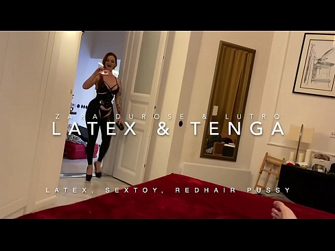 ❤️ Redheaded stepsister in latex costume yakasvirwa na stepbrother kwatiri ﹏
